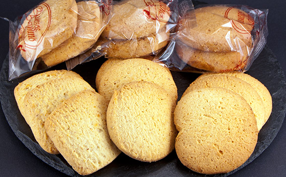 Galletas asturianas de manzana, avellana y nuez