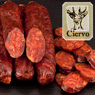 Chorizo de ciervo en riestra curado