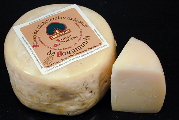 Queso Taramundi semicurado de vaca y cabra